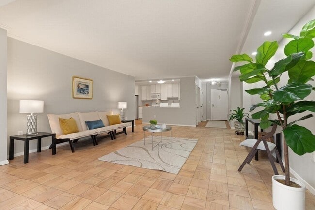 Photo - 2 Hawthorne Pl Unidad 2M