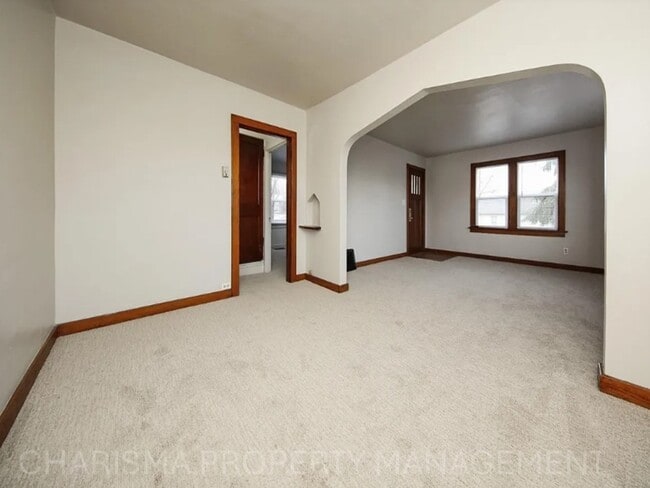 Photo - 1330 W 14th St