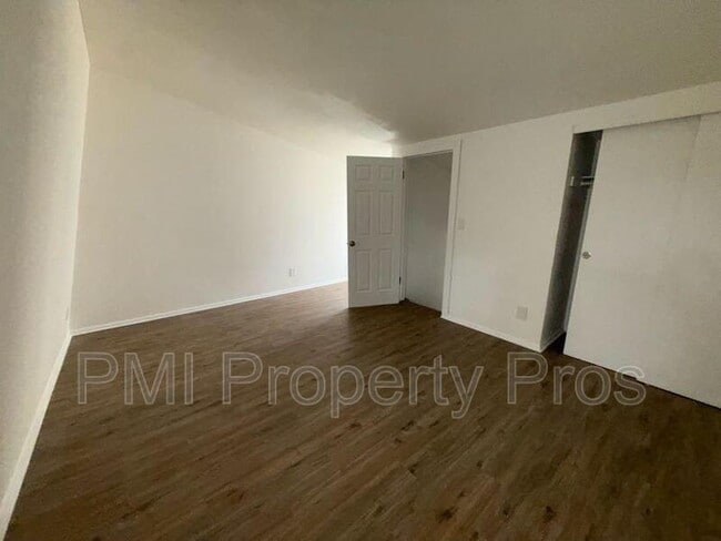 Building Photo - 9031A N 95th St