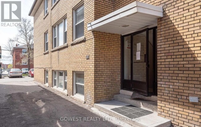 Photo - 233 Melrose St Unit 1A