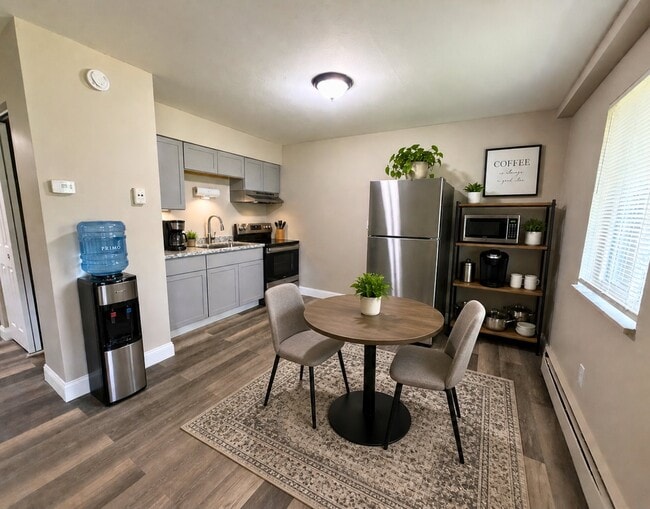 Photo - 779 Anderson Ave Unidad 11