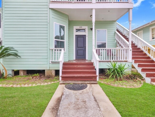 Photo - 1919 Avenue O