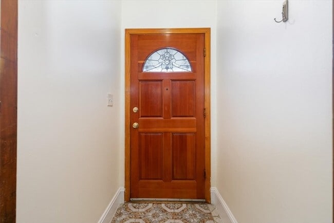 Photo - 335 Salem St Unit 2