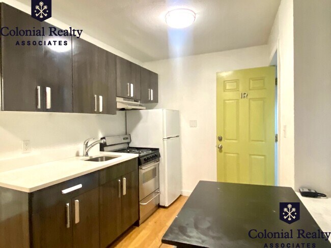 Photo - 5 N Margin St