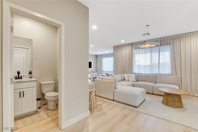 Photo - 9716 Jade Rise Ave