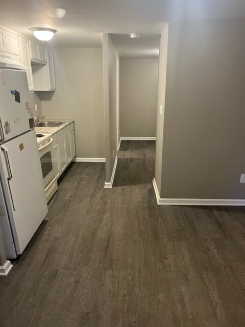 417 Dixon Ave Unit B