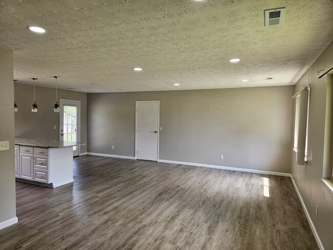 Photo - 7779 Cedar Wood Cir