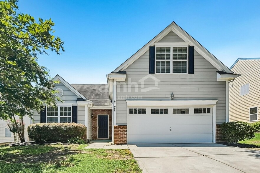 1009 Skillbeck Rd
