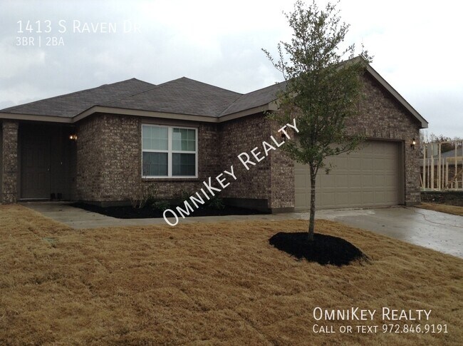 Building Photo - 1413 Raven Dr S