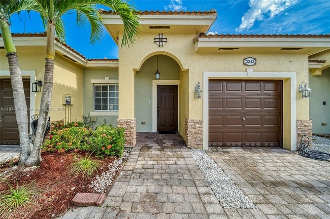 Photo - 3243 NE 11th Dr