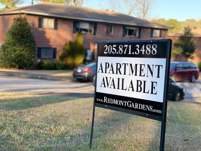 Photo - Vestavia Plaza Apartments