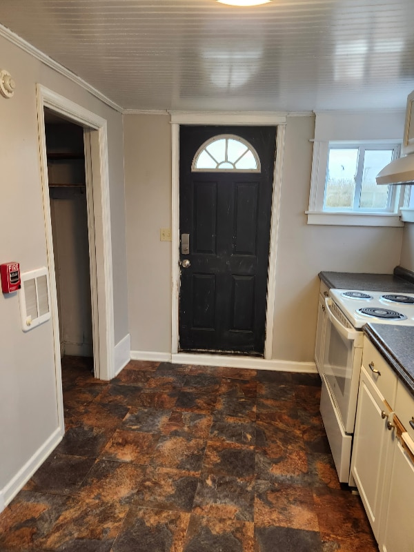 Photo - 332 W St Joseph St Unit c