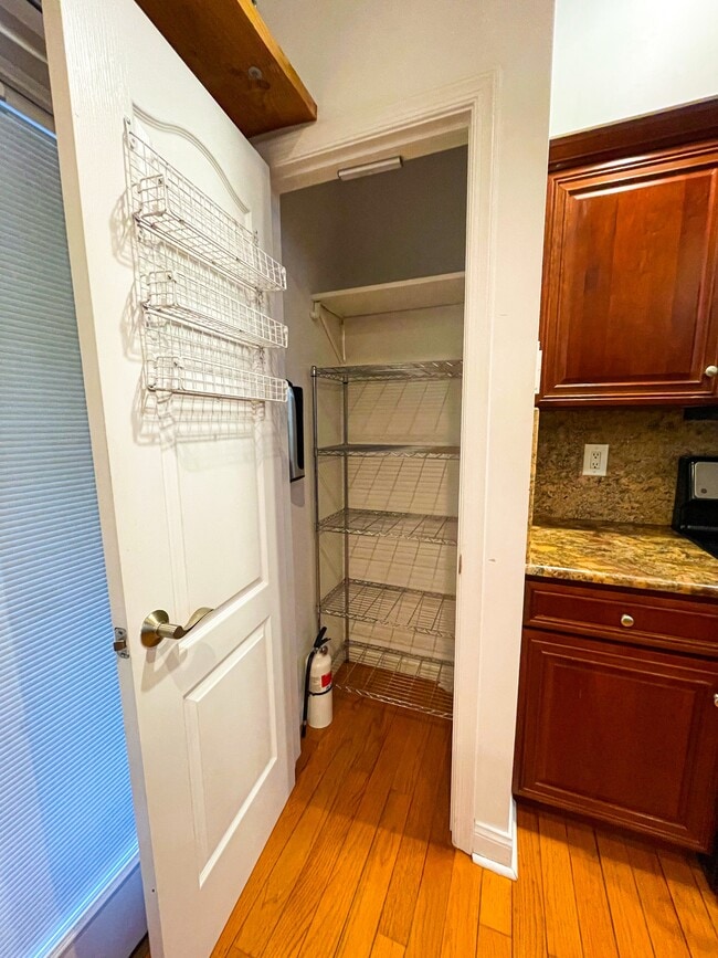 Photo - 215 Quince St