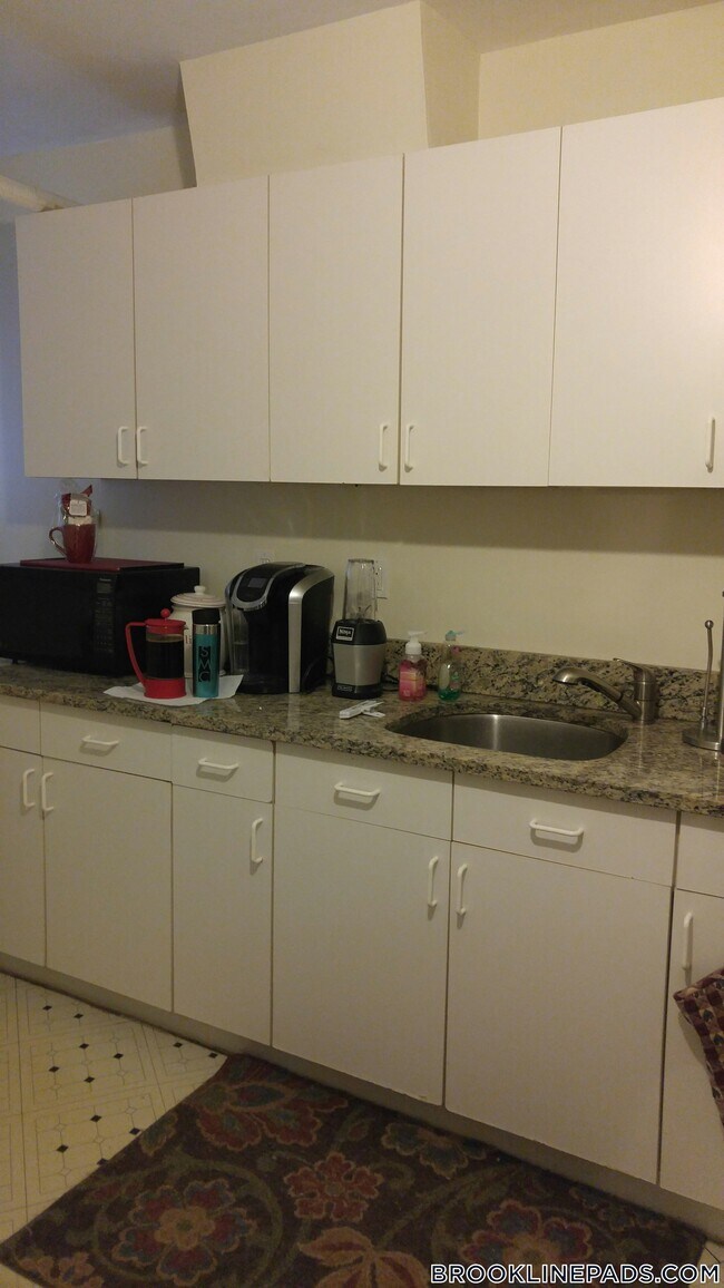 Photo - 208 Winthrop Rd Unidad A