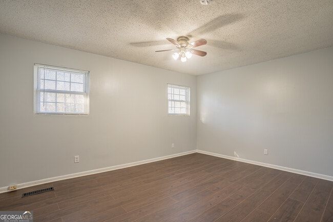 Photo - 14 Pine Valley Dr