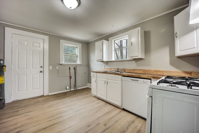 Photo - Freshly Updated 2 Bedroom House