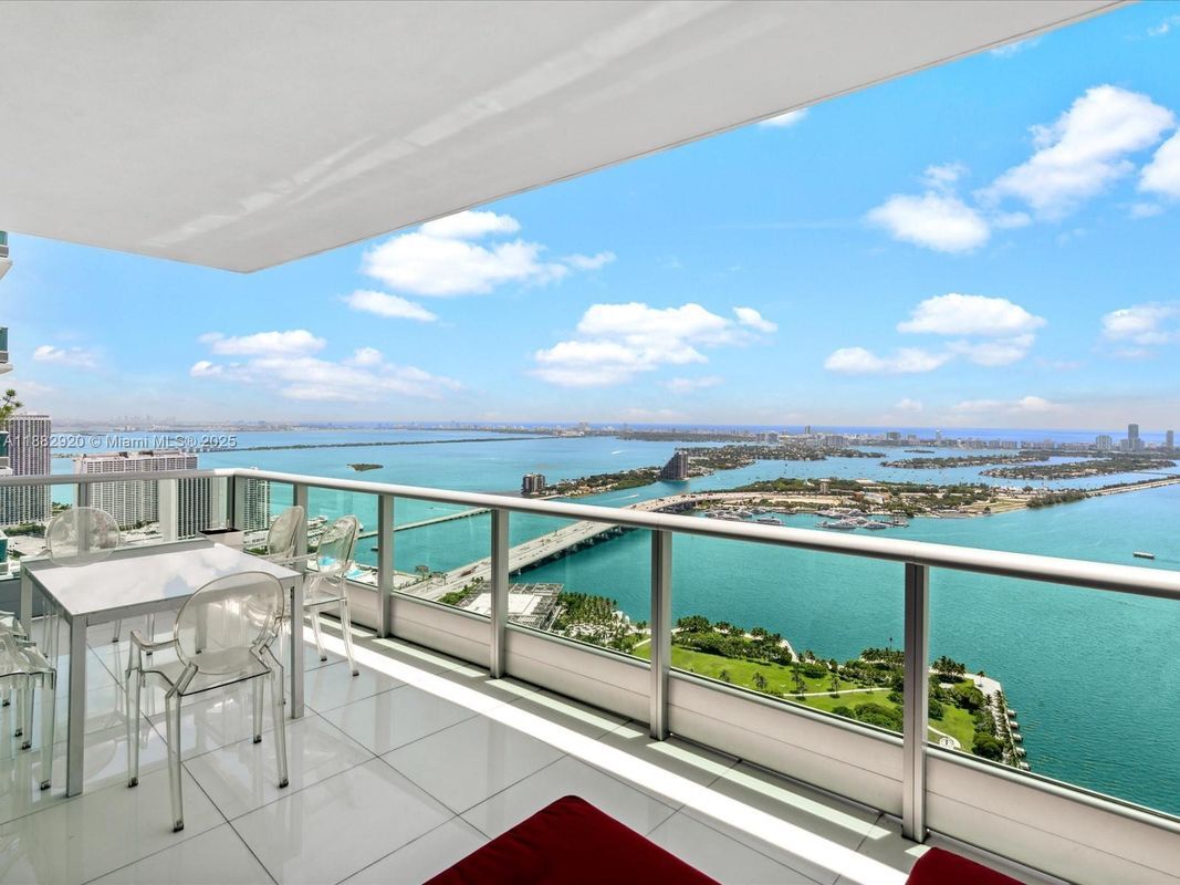 Photo - 900 Biscayne Blvd