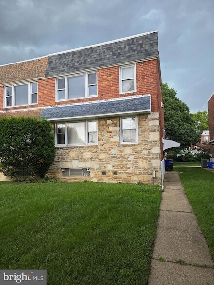 Building Photo - 5310 Rutland St