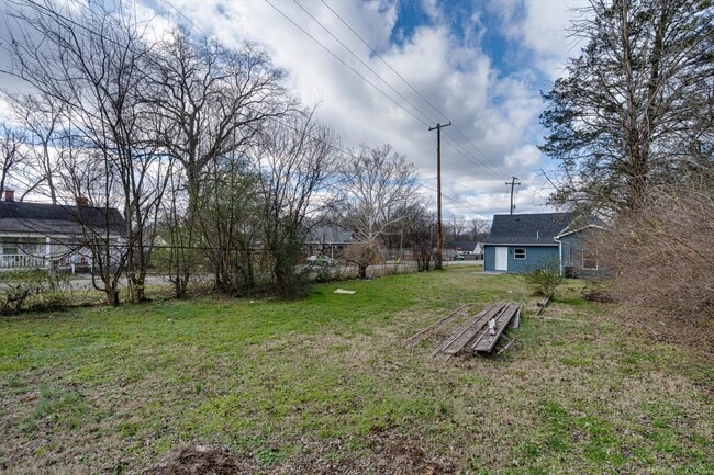 Photo - 2800 Curtis St