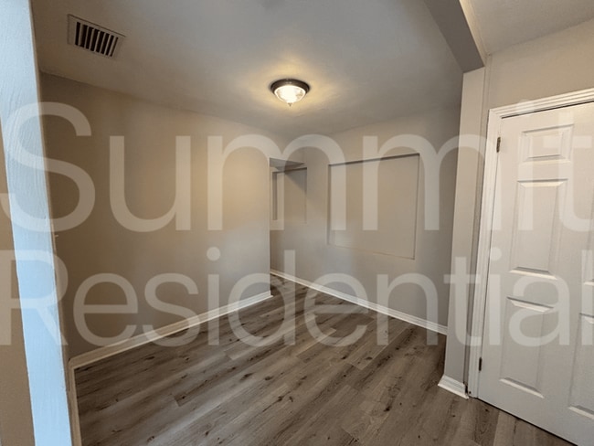 Photo - 4420 Bass St