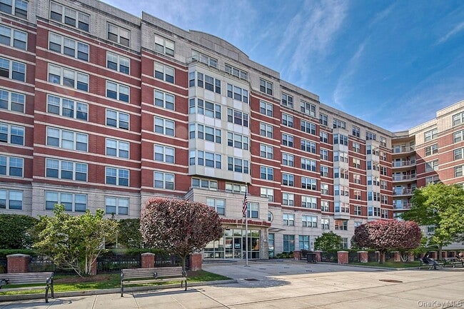 Building Photo - 300 Mamaroneck Ave Unit 722 Rental