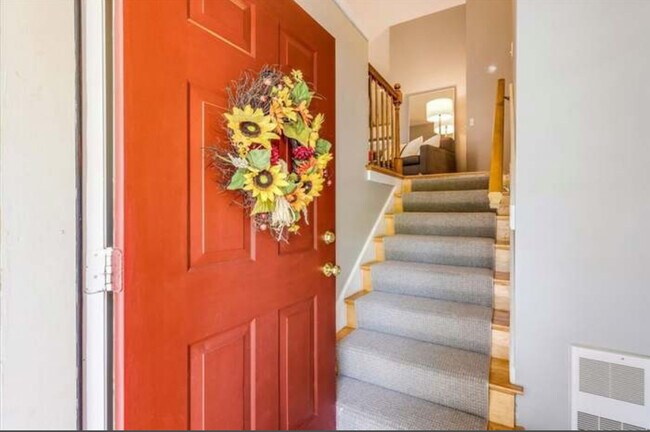 Photo - 17 Devon Club Ln Unit 17 Devon Commons Lane