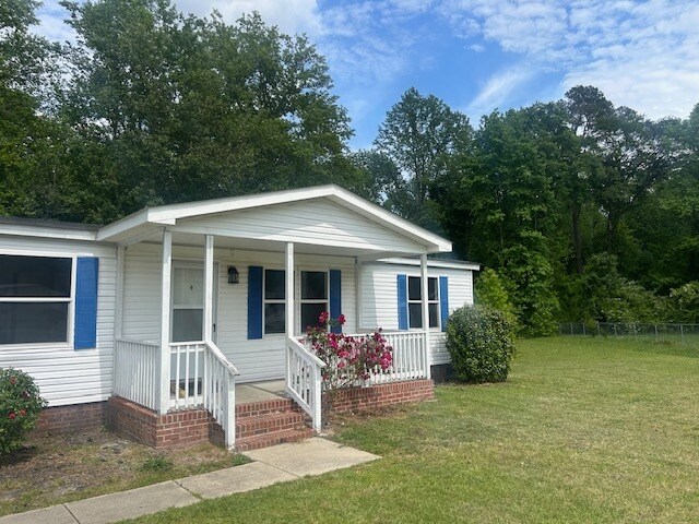 Photo - 221 Berkshire Dr House