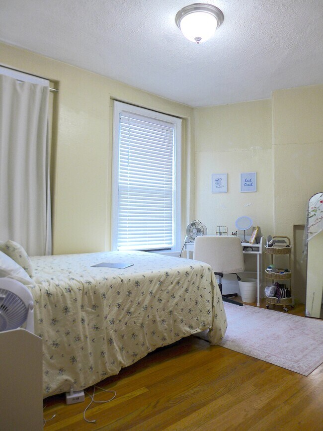 Photo - 5 Warwick St