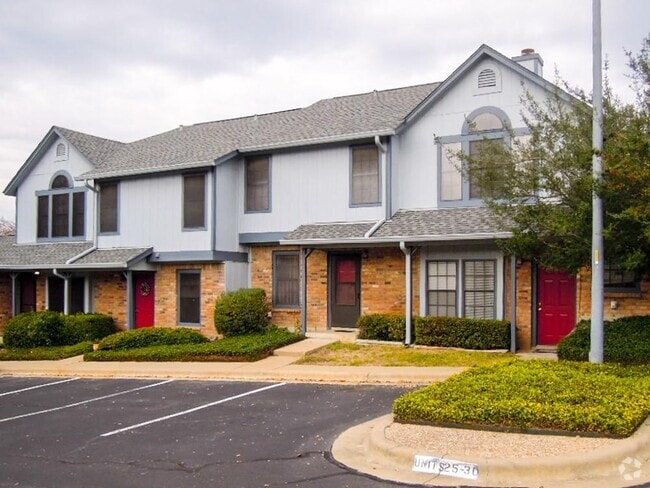 Building Photo - 1411 Gracy Farms Ln Unit 26 Rental