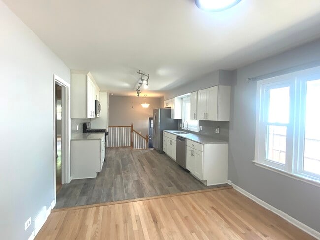 Photo - 426 Berteau Ave