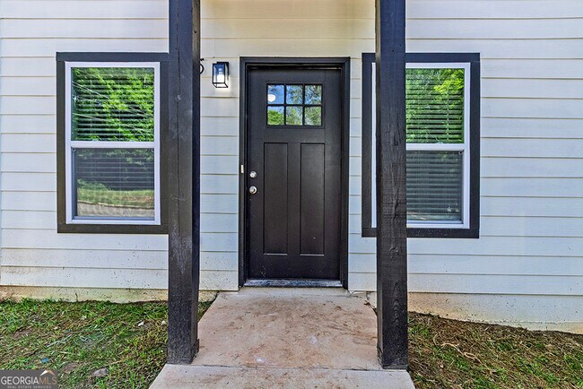 Photo - 115 Emily St