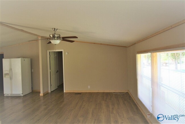 Photo - 190 Old Poplar School Rd