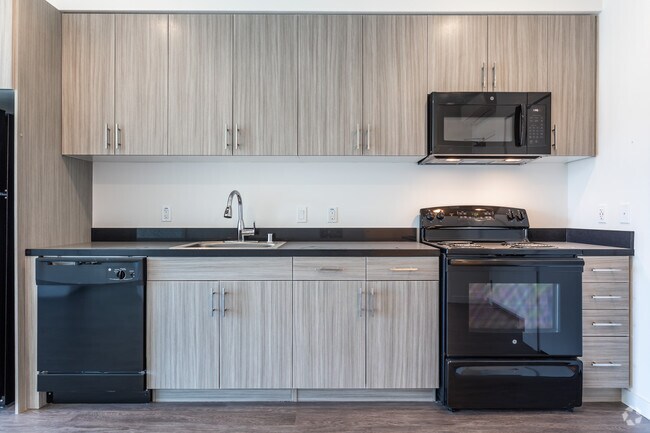 1BR,1BA-720SQ - Coliseum Connections