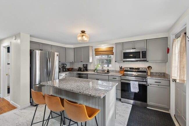 Photo - 3BR Cape Available 2/1