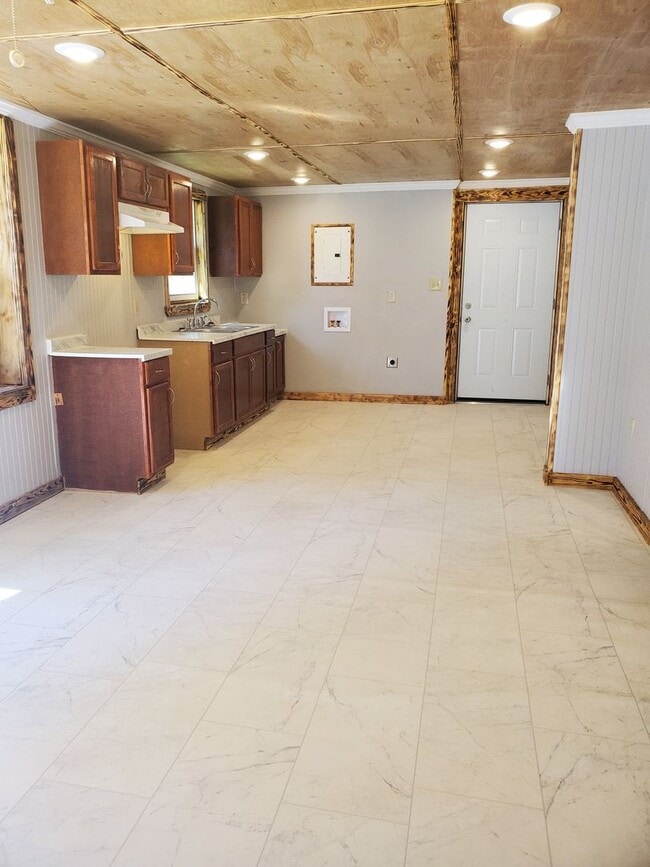 Photo - 109 Circle Dr