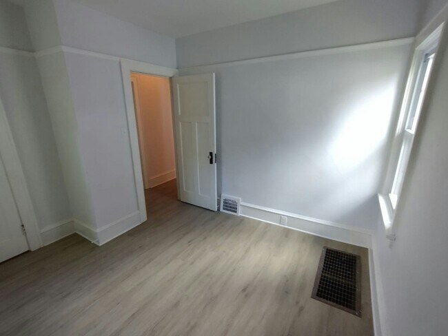 Photo - 2850 North 46th Street