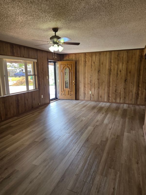 Photo - 2910 Zephyr Ln