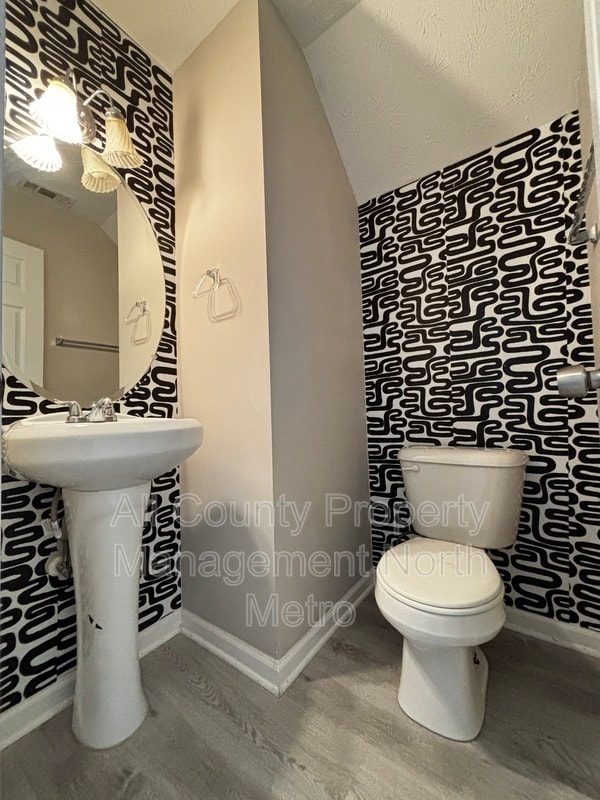 Photo - 289 Silver Ridge Dr