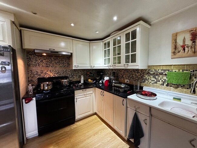 Photo - 42 Florence St Unit 1