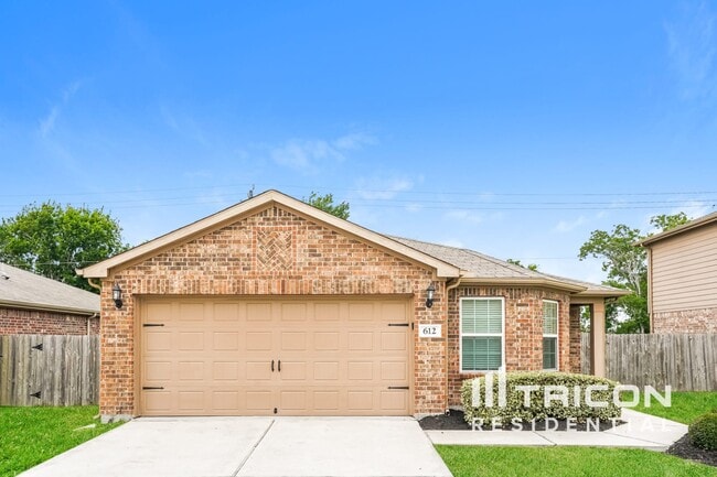 Photo - 612 Totem Trail Dr House