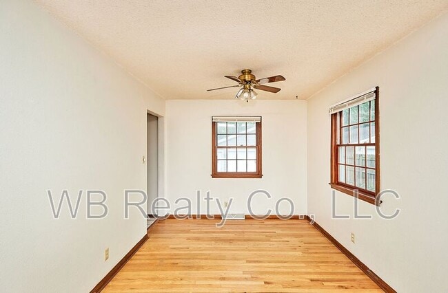 Photo - 2928 Vine St