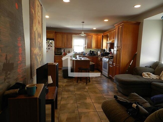 Photo - Large Apartment in Allston, Students Welcome! Pets Friendly. Laundry on a Site, Parking for Rent