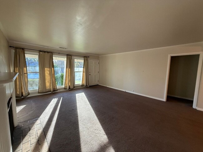 Photo - Spacious 2 bed 1 bath available now!