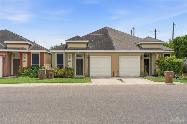 Building Photo - 15 Wellington Ave