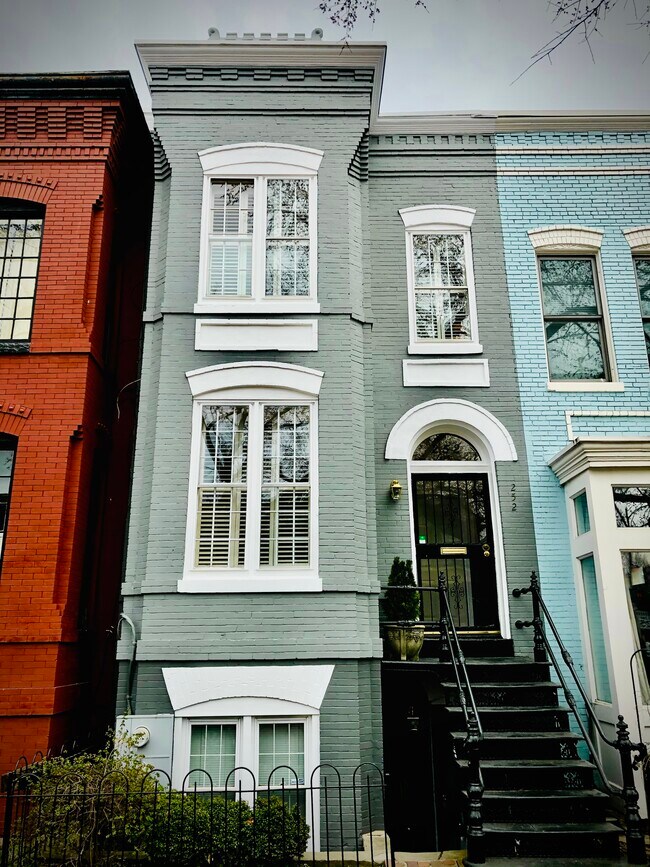Photo - 252 11th St SE Townhome