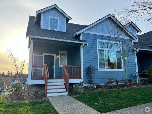 Building Photo - 3bed/2.5bath with Lofted Space at Harbor C...