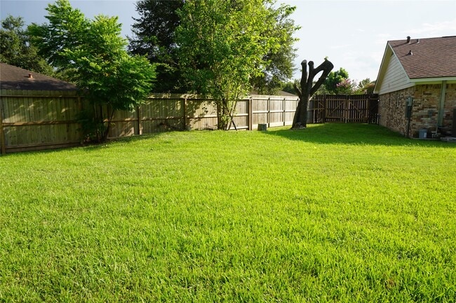 Building Photo - 15806 Sulky Trail Ct