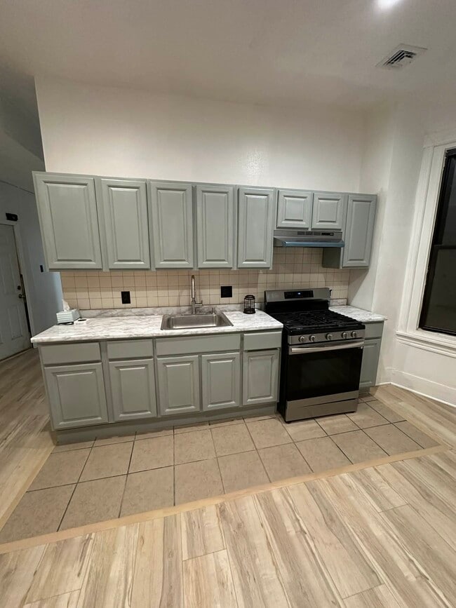 Photo - 3343 N 16th St Unit 2