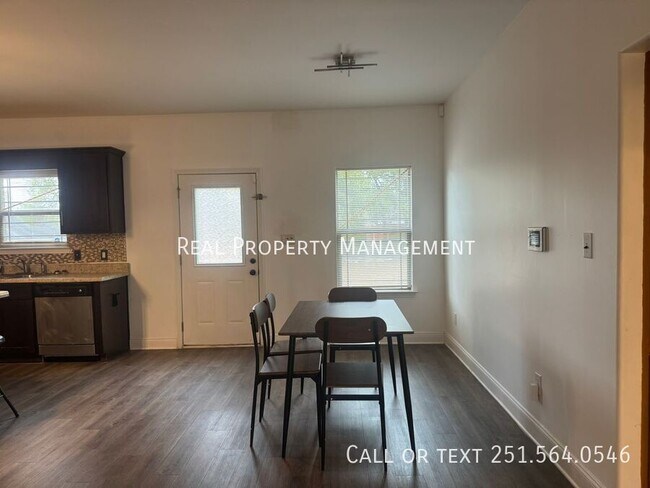 Photo - 12876 Pearsons Pl Dr