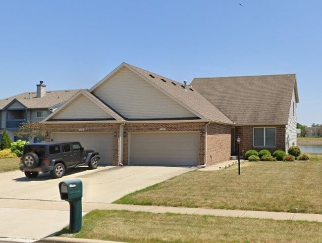 Great 3-bed, 2.5 bath home with a scenic v... - Great 3-bed, 2.5 bath home with a scenic v...